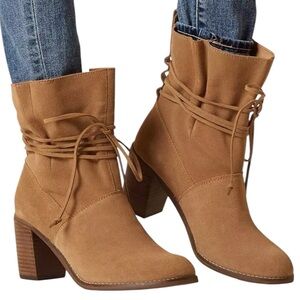TOMS Boots Toffee Suede size 7 NWT